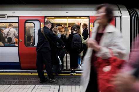 London Underground sees severe delays after points failure .